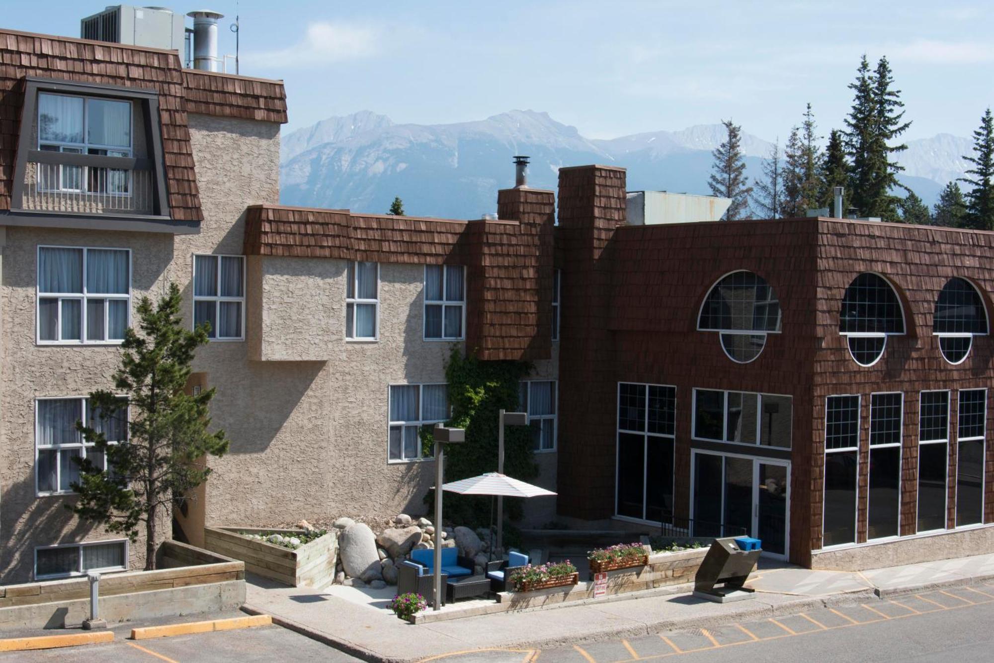 ג'ספר Tonquin Inn מראה חיצוני תמונה